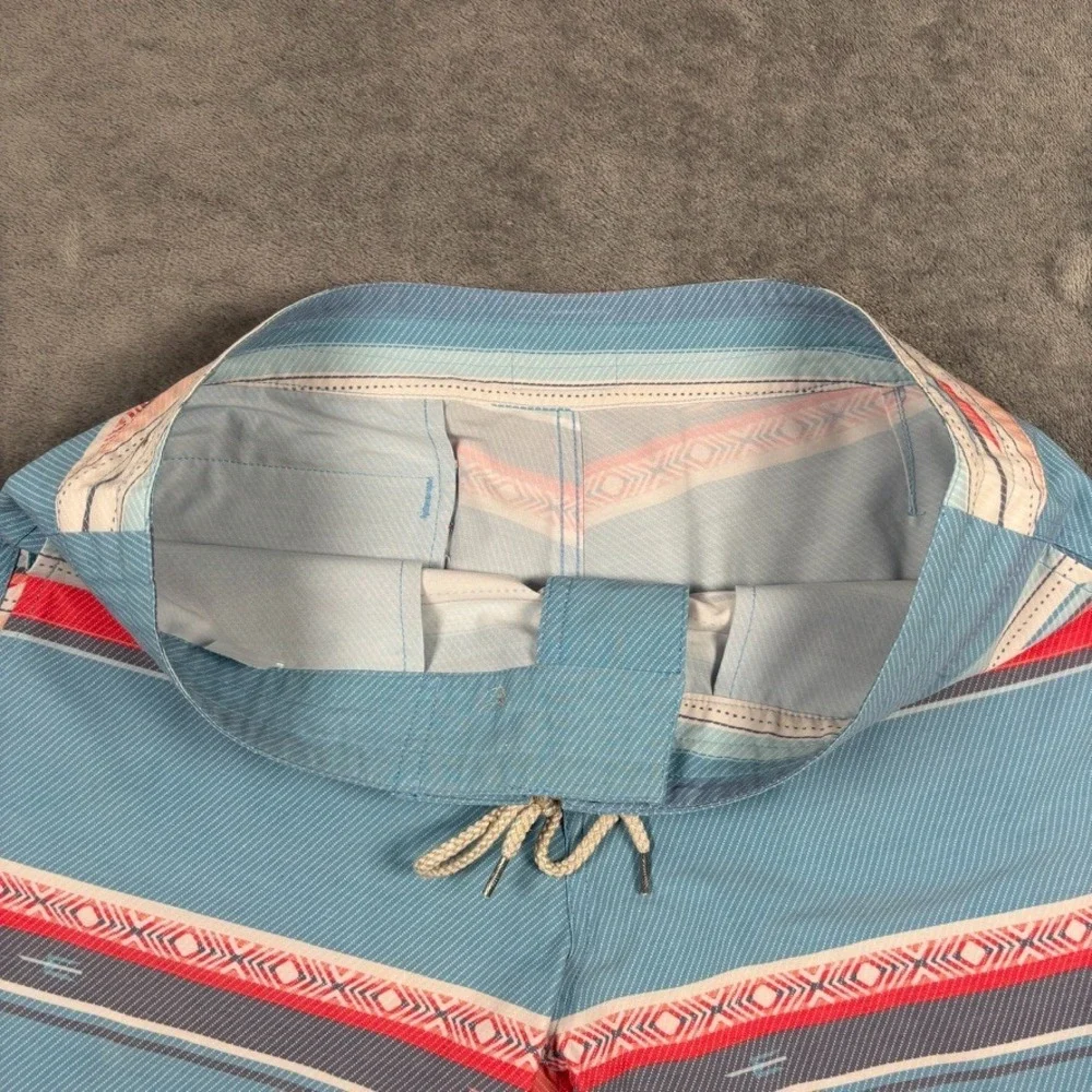 Faherty Board Shorts Mens 32 Blue Aztec Striped Swim Trunks Beach Surf Quick Dry